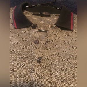 Gucci button up size large